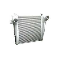Ô tô Charge Air Cooler vây ống trao đổi nhiệt / Bar và tấm kết cấu nhôm